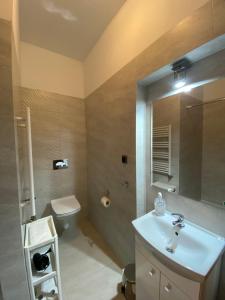 Kúpeľňa v ubytovaní CIENISTA 7 APARTMENTS