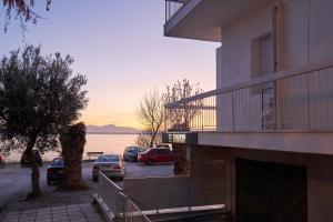 Photo de la galerie de l'établissement Seafront Luxury President Suite Aegean Sunset, à Thessalonique