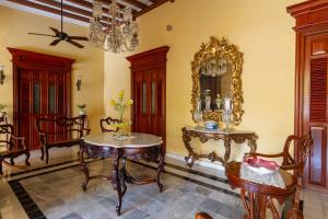 A seating area at Hotel Boutique Casa Don Gustavo, Campeche