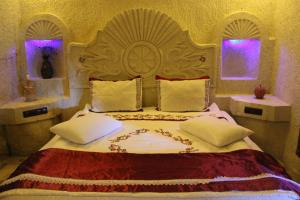 Gallery image of Dilek Tepesi Cave Hotel in Ayvalı +29 photos