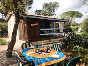 Zahrada ubytování Chalet à Gassin au calme sous les pins