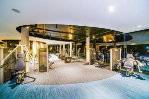 Fitnes oz. oprema za telovadbo v nastanitvi Tambuli Seaside Resort and Spa