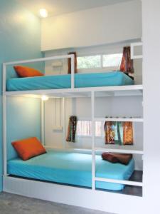 Postel nebo postele na pokoji v ubytování Glur Hostel + 22 fotografií