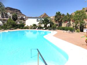 Bazén v ubytování CURA MARINA - Exclusive Duplex, Pool and Garden, Beach at 50 mt, WiFi 450 Mbps, nebo v jeho okolí