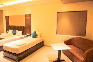 Gallery image of Laya Regency in Mayiladuthurai