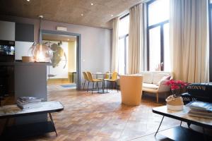 Khu vực ghế ngồi tại Hotel d'Alcantara