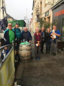 Goście zatrzymujący się w obiekcie Pension Sunnseitn - Gasthof - Café - Weinkeller