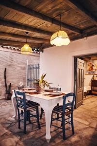 Fotografie z fotogalerie ubytování The Artist's Farm v destinaci Dhiyeliótika