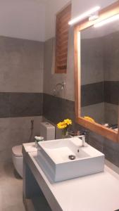 Kylpyhuone majoituspaikassa Rawanaz