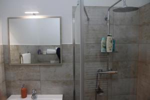 Koupelna v ubytování ES - Essential Solution & Emotion Stories (locazione turistica)