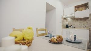 A kitchen or kitchenette at Cortile Oliva