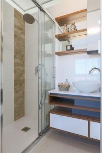 Koupelna v ubytování Luxury Appartement Alicante Los Arenales Del Sol, Near Beach, Large Solarium, Full Equipement