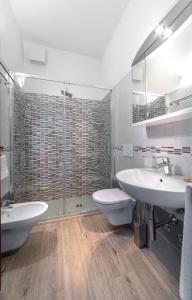 A bathroom at B&B Villa Montreux