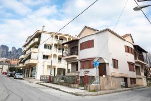 Budova, v ktorej sa apartmán nachádza