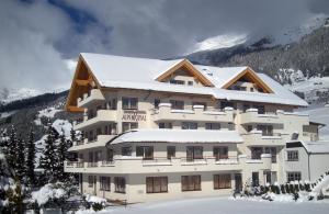 Gallery image of Hotel Alpenroyal in Fiss