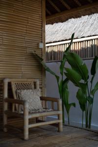 Ein Balkon oder eine Terrasse in der Unterkunft Bamboo Bungalows