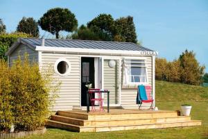 ヴァンドームにあるCamping Au Coeur de Vendomeのギャラリーの写真