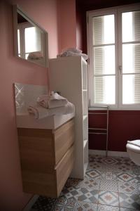 Ванная комната в LE PETIT AVIGNONNAIS - APHRODITE - INTRAMUROS - CENTER -