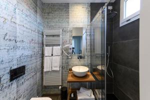 Kúpeľňa v ubytovaní B&B The Attico + 37 fotografií