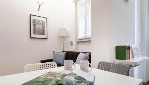 A seating area at Italianway - Palladio 16