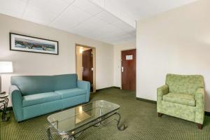 Posezení v ubytování Quality Inn Monteagle