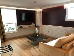 Posezení v ubytování Hôtel Merveilleux Côté Mer