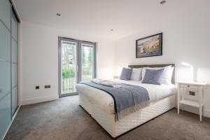 Gallery image of Luxury Apartment with Garden, and Putting Green in St. Andrews