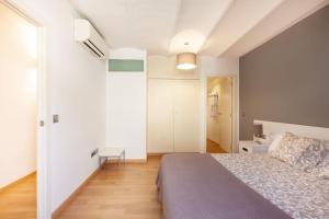 Posteľ alebo postele v izbe v ubytovaní Beautiful Apartment in Abat Street by Batuecas