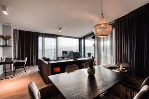 Χώρος καθιστικού στο CLOUD No7 APARTMENTS
