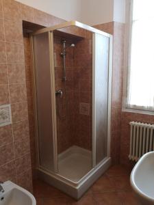 Kylpyhuone majoituspaikassa Appartamento LE DUE ROCCHE