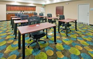 Gallery image of Holiday Inn Express Topeka North, an IHG Hotel in Topeka