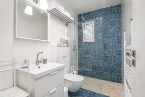 Kúpeľňa v ubytovaní Apartments Villa Maria + 35 fotografií