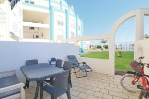 Foto dalla galleria di Pool & Tennis Beach House a Praia da Barra