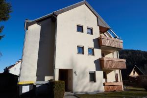Budynek, w którym mieści się apartament