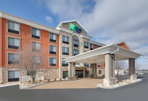 Gallery image of Holiday Inn Express & Suites Mitchell, an IHG Hotel in Mitchell