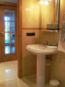 Kúpeľňa v ubytovaní Residencial Vicaño VUT-PO-03856