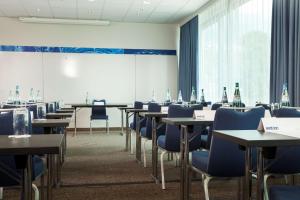 Restoran ili neka druga zalogajnica u objektu Park Inn by Radisson Frankfurt Airport