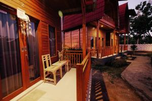 Balkón nebo terasa v ubytování Adara Beach Huts