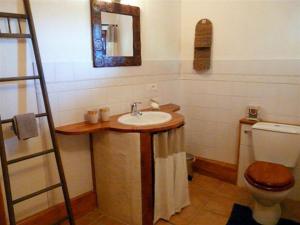 Ένα μπάνιο στο Chambre d'hotes grange de la bastide
