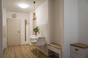 Koupelna v ubytování Jantar Apartmaji + 14 fotografií