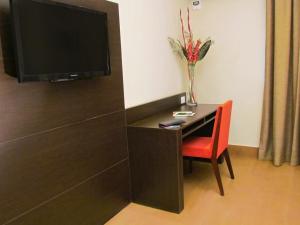 Televisi dan/atau pusat hiburan di Hotel Principe
