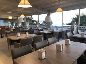 Hotel Sul Mare Al Gabbianoにあるレストランまたは飲食店