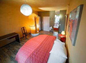 Posteľ alebo postele v izbe v ubytovaní Weingartenhotel Harkamp Südsteiermark
