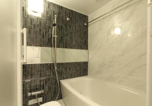 A.T. Hotel Hakata tesisinde bir banyo