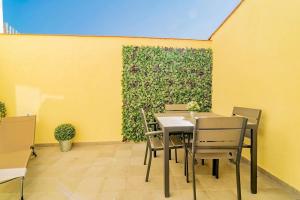 Ein Sitzbereich in der Unterkunft Bright apartment near Casa de Campo by Batuecas