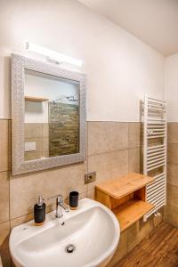 Ένα μπάνιο στο Villa Noce 1 +29 φωτογραφίες