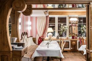 ห้องอาหารหรือที่รับประทานอาหารของ Aries Hotel & SPA Wisła