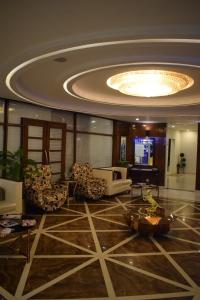 Posezení v ubytování Hilton Suites Lahore