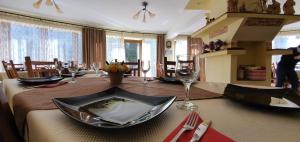 Afbeelding uit fotogalerij van Pensiunea Floare de Colţ in Dragoslavele