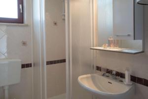 Koupelna v ubytování Apartmani Mirjana Umag